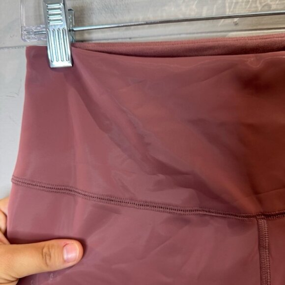 Victoria's Secret VSX Elevate™ Liquid Shine Stretch-Comfort Set - Picture 10 of 12